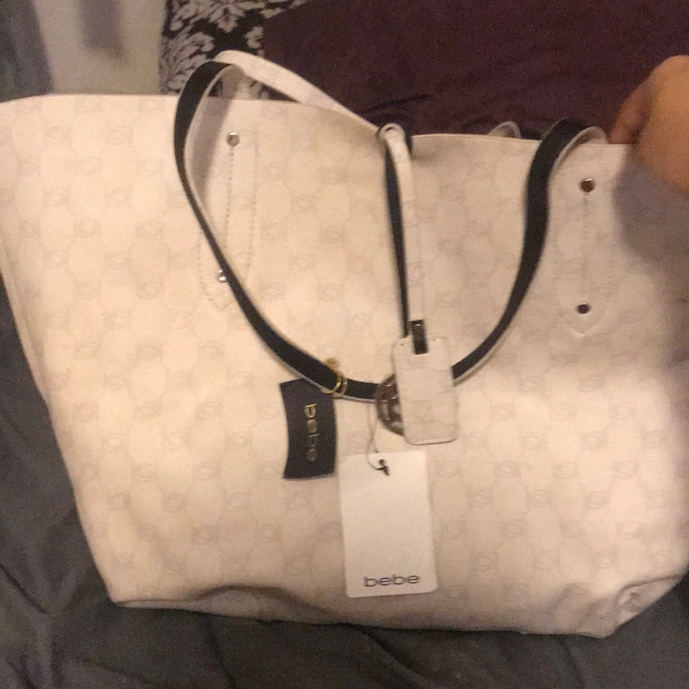 Bebe tote!!